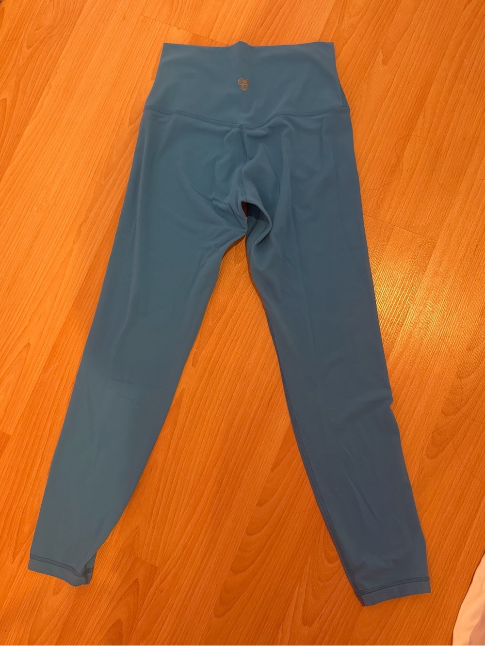 Aritzia golden butter cheeky high rise 26” legging splash blue